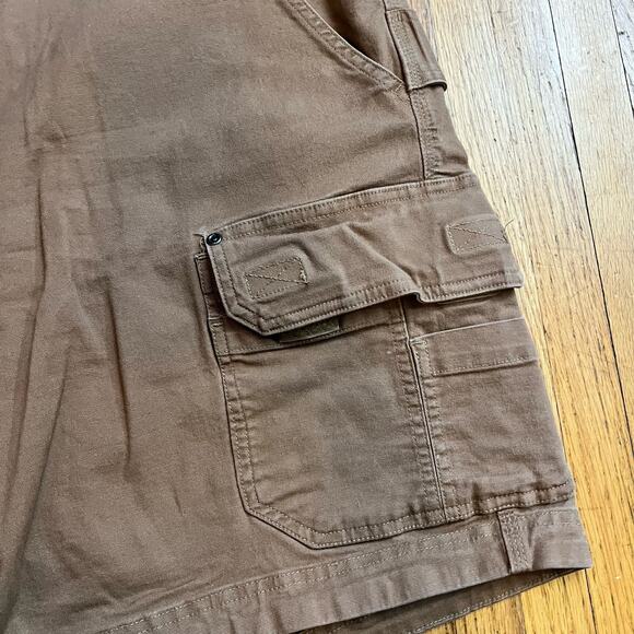 Duluth Trading Cargo Shorts Mens 46 Brown Flex Fire Hose Work 9” Inseam - Picture 2 of 11
